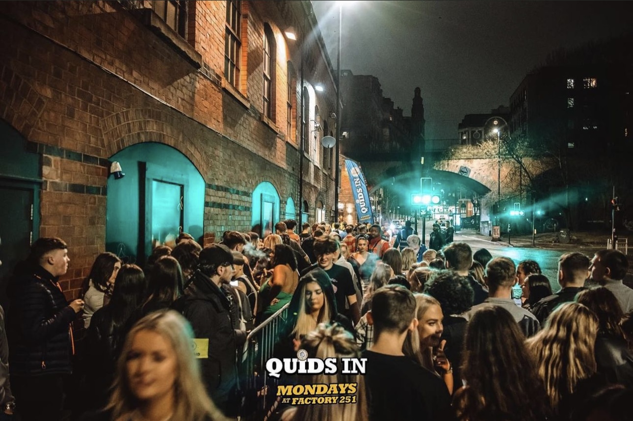 QUIDS IN MONDAYS 🏆 Hosted by TikTok star 'BEAVO' Manchester's Favourite ...