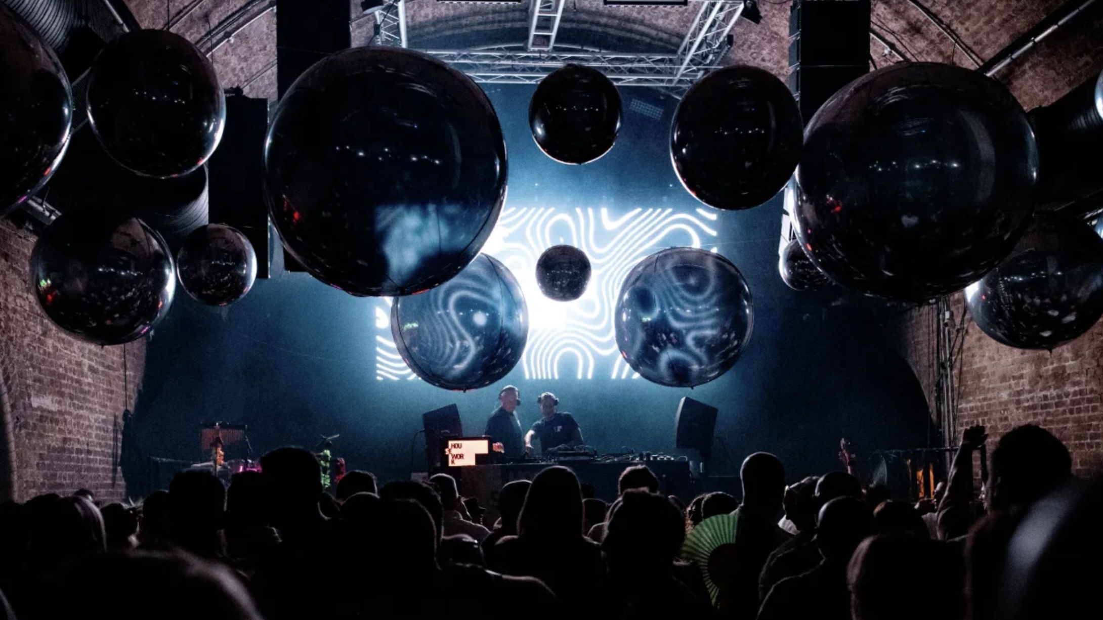 HOUSEWORK presents BAD SANTA 4 // 06.12.25