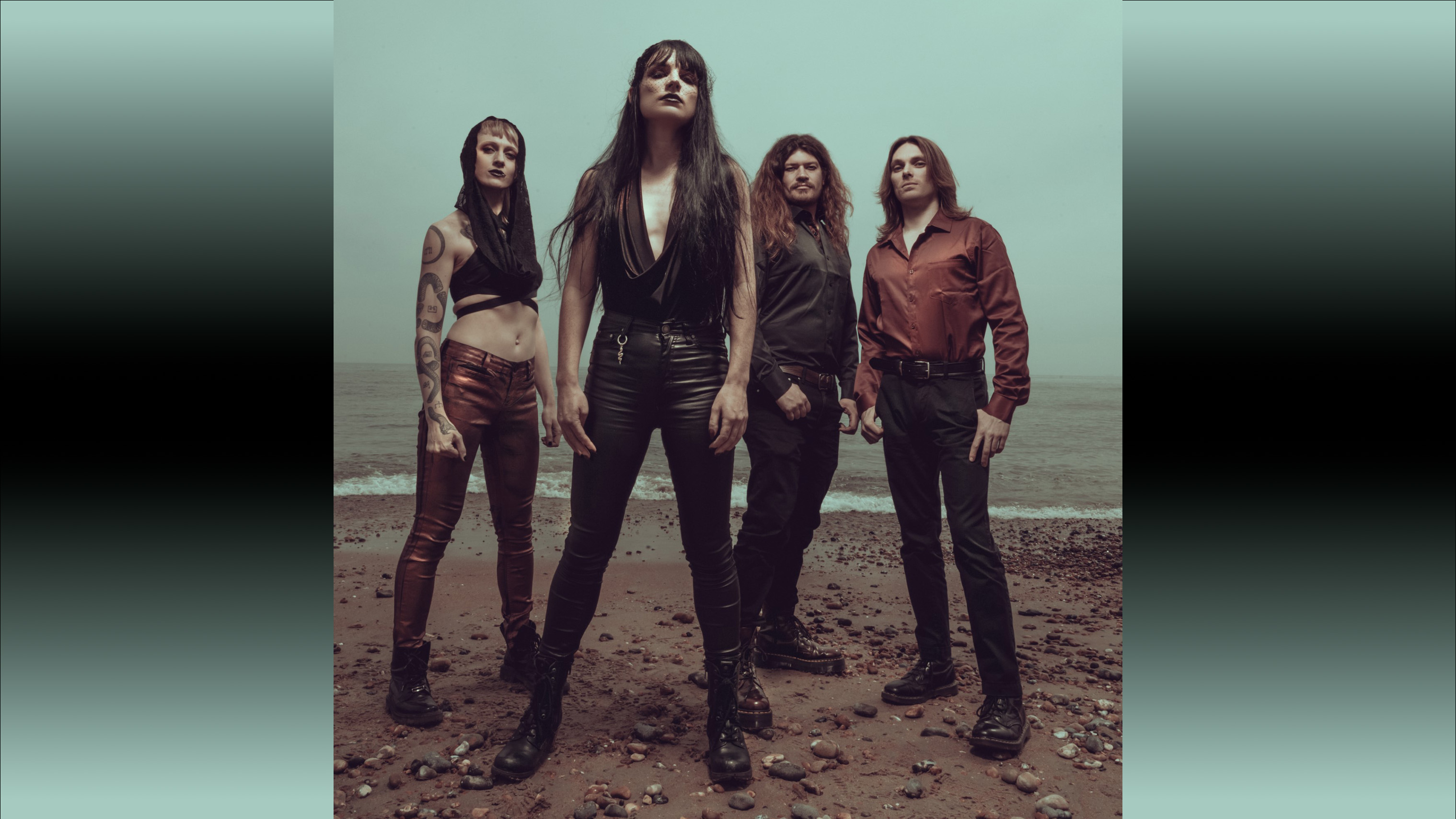 HANA PIRANHA – Emberhoney – Catherine Elms – HViress