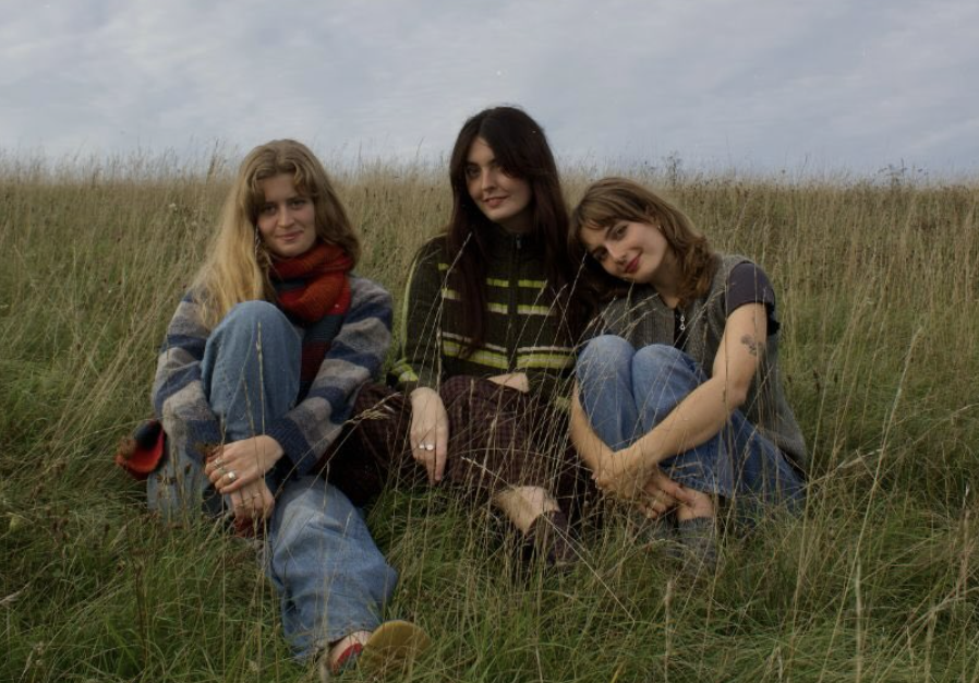 Batmilk + Clari FT + Saoirse Moncrieff + REA