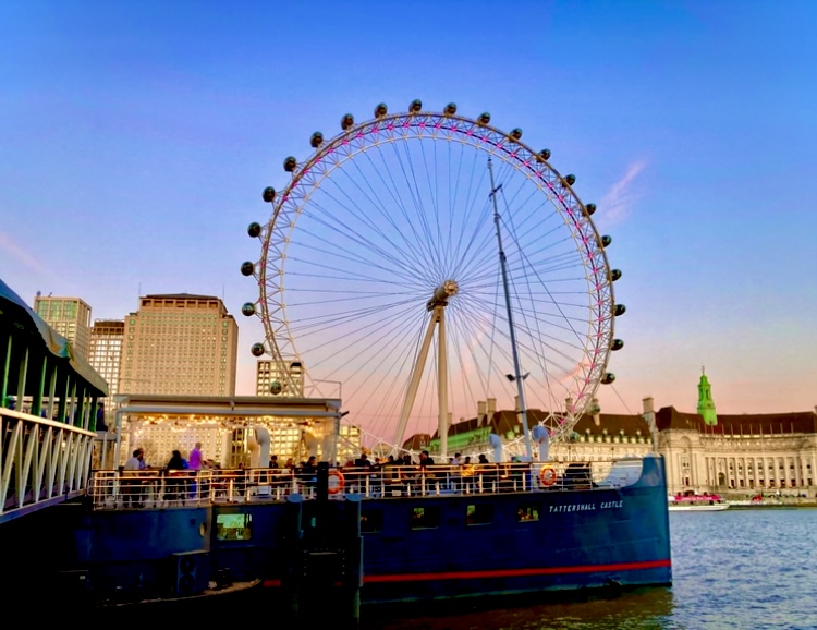 HELLO AUTUMN BOAT PARTY! MIX, MINGLE & GET SOCIAL! Upper & Inner DECK DJ! Stunning Views!
