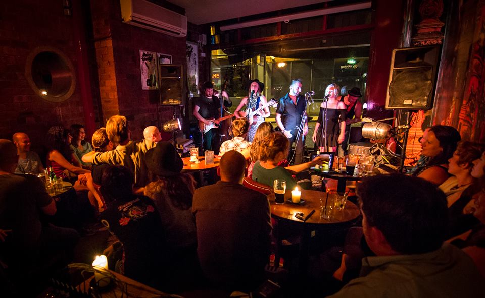 Gaslight Club: Crake, Neve Stokoe & Gary Stewart