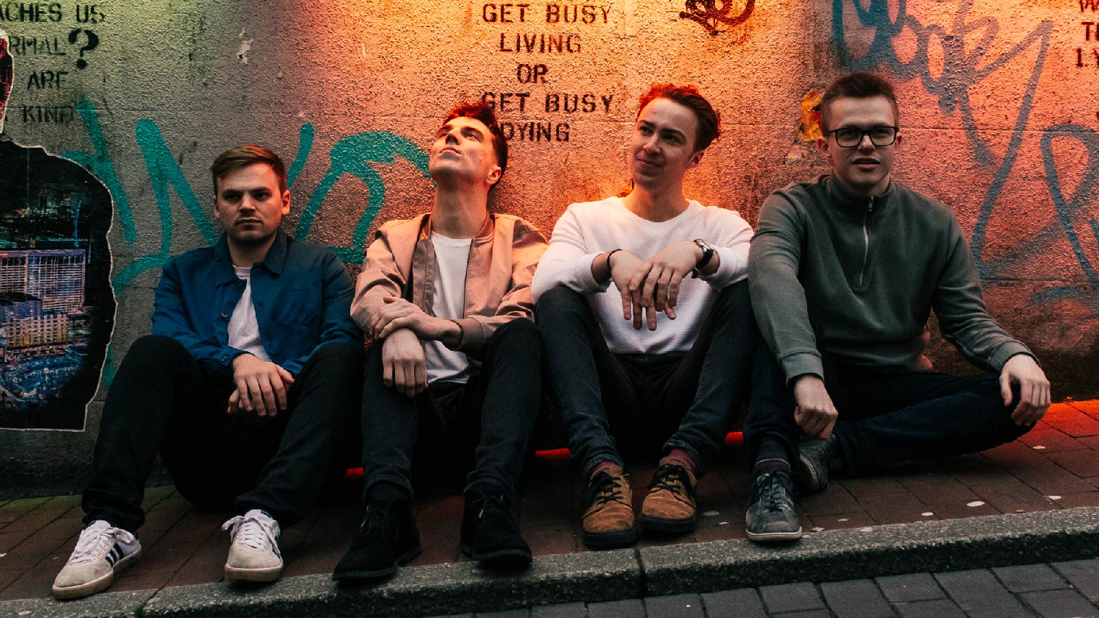 Luna Blue | Brighton, Komedia