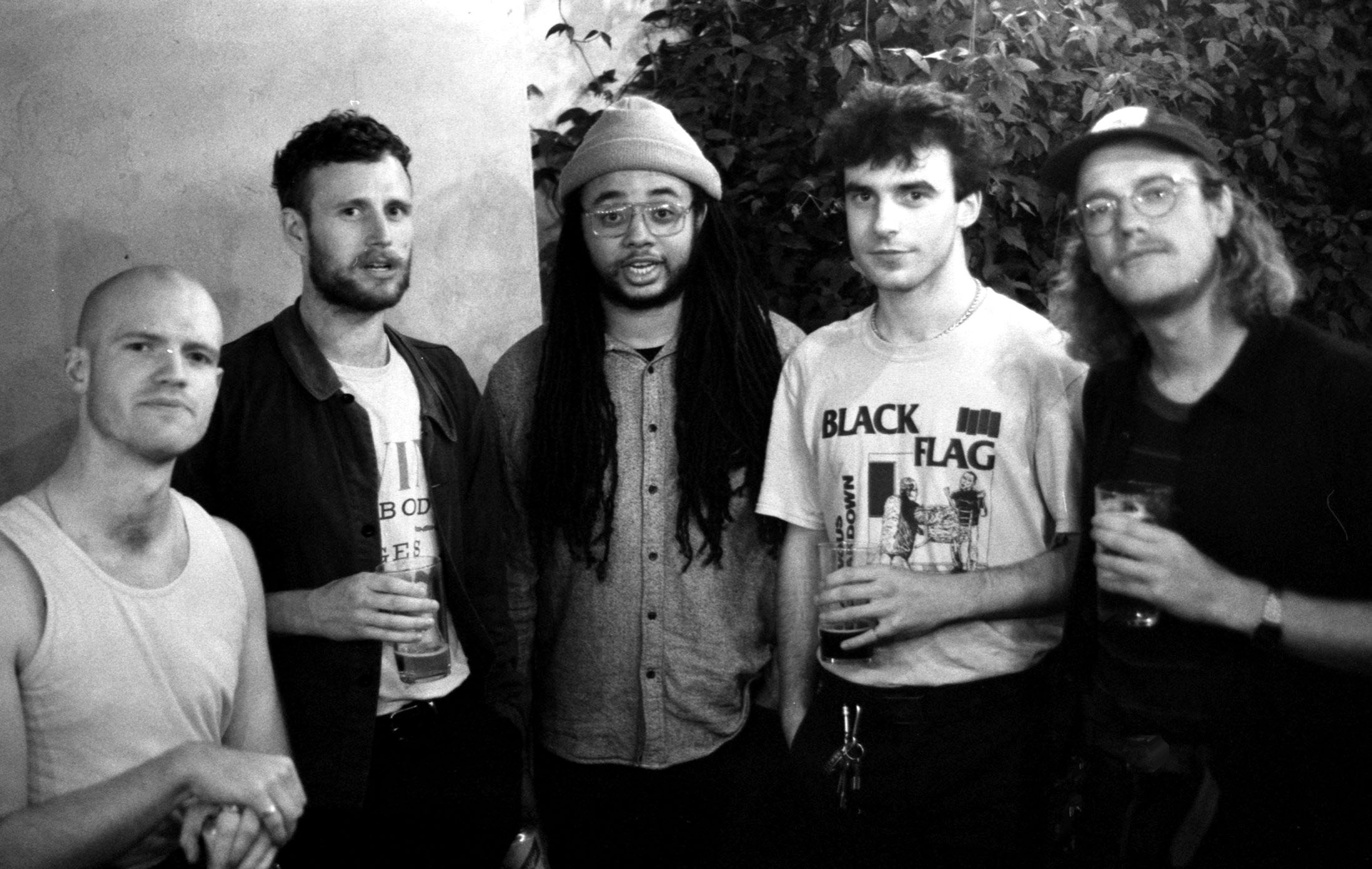 Beige Banquet + Support