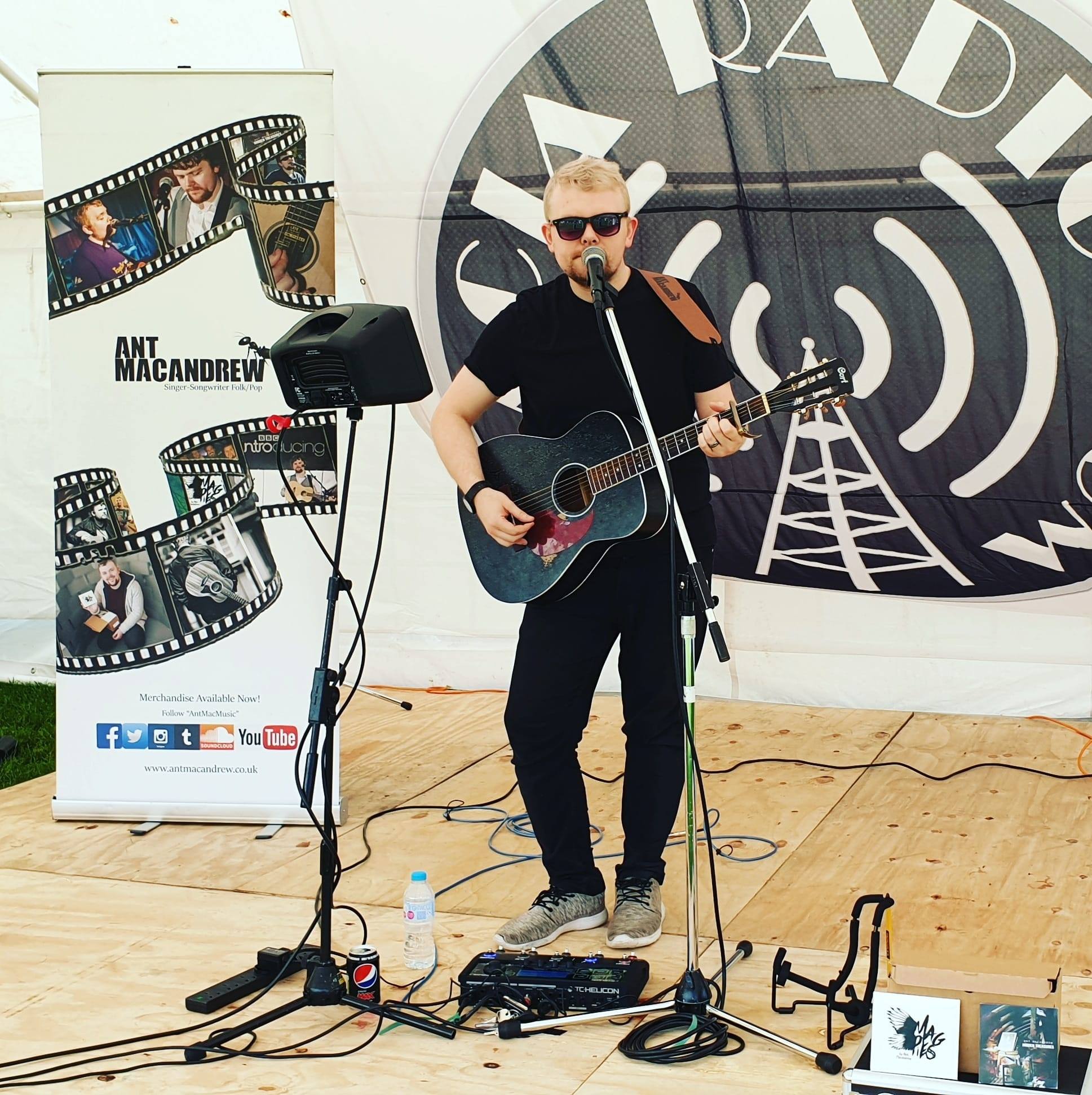 FREE ENTRY | Ant Macandrew – Sunday Sessions