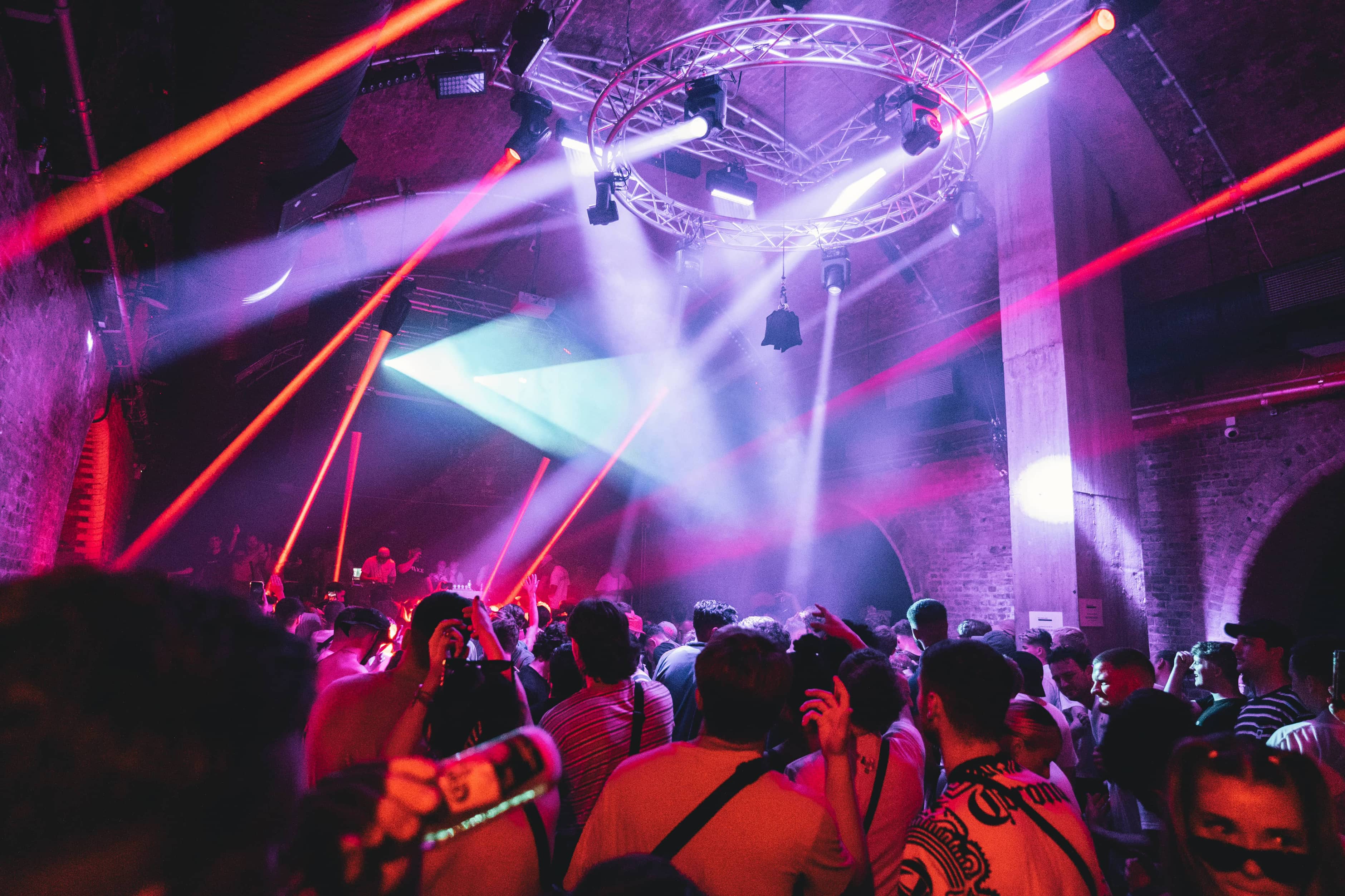 HOUSETECHNO . SUMMER SESSION! LAST FREE TICKETS at Mint Warehouse