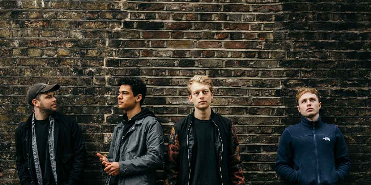 Coral Palms | London, The Victoria