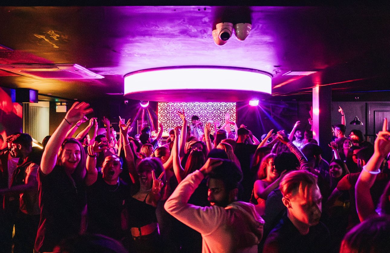 P!NK Friday's // On Friday's we DRESS UP! // Vodka & Mixer Only £2! at