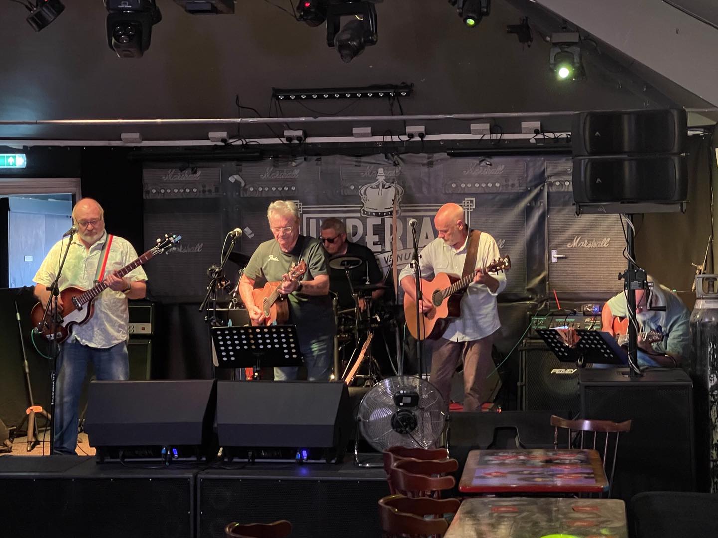 SUNDAY SESSION – EDDIE AND FRIENDS